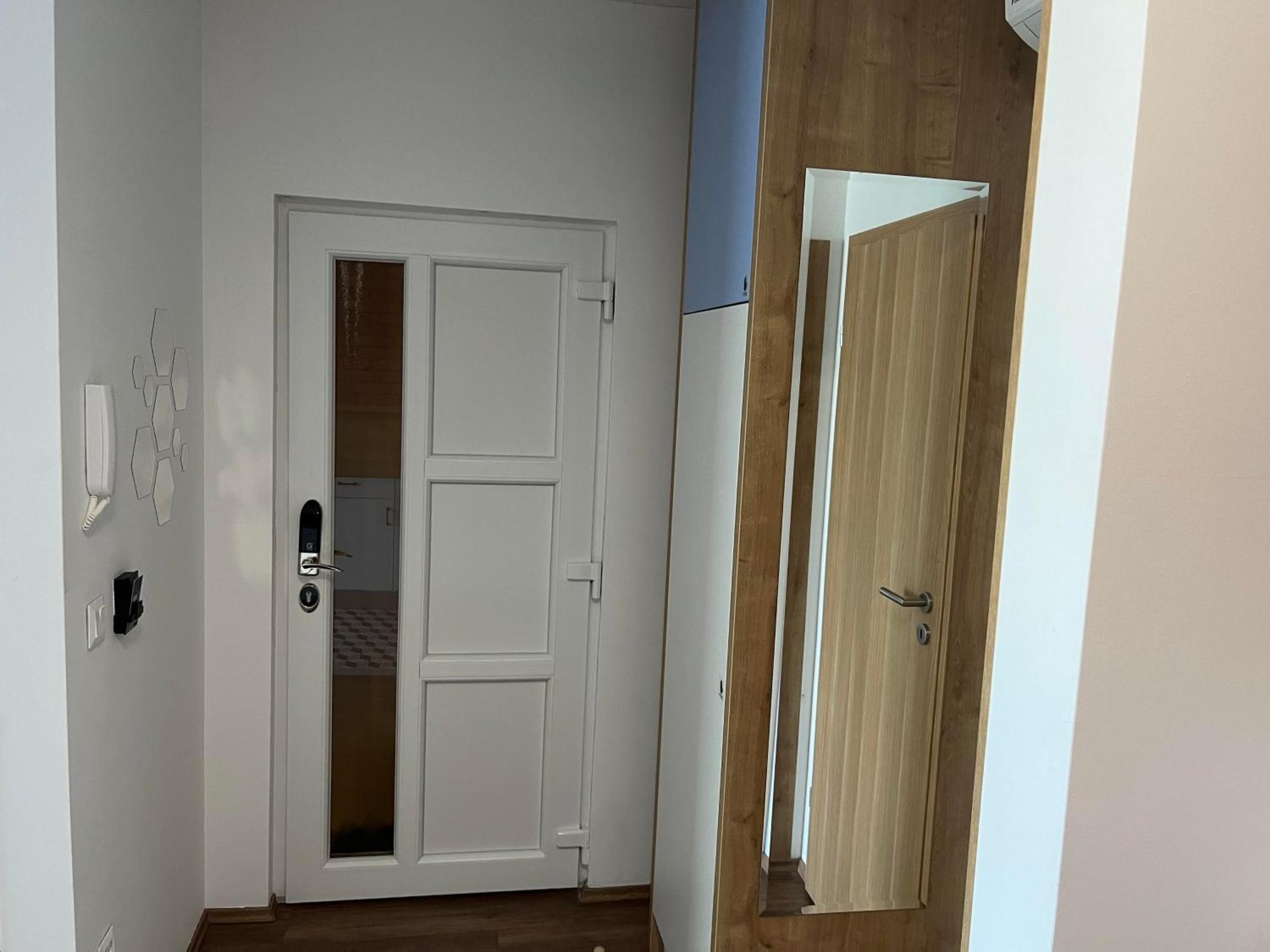 Berill Crystal Apartman Sarvar Exterior photo